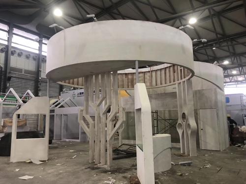 展廳設(shè)計(jì)中如何使用照明和燈光